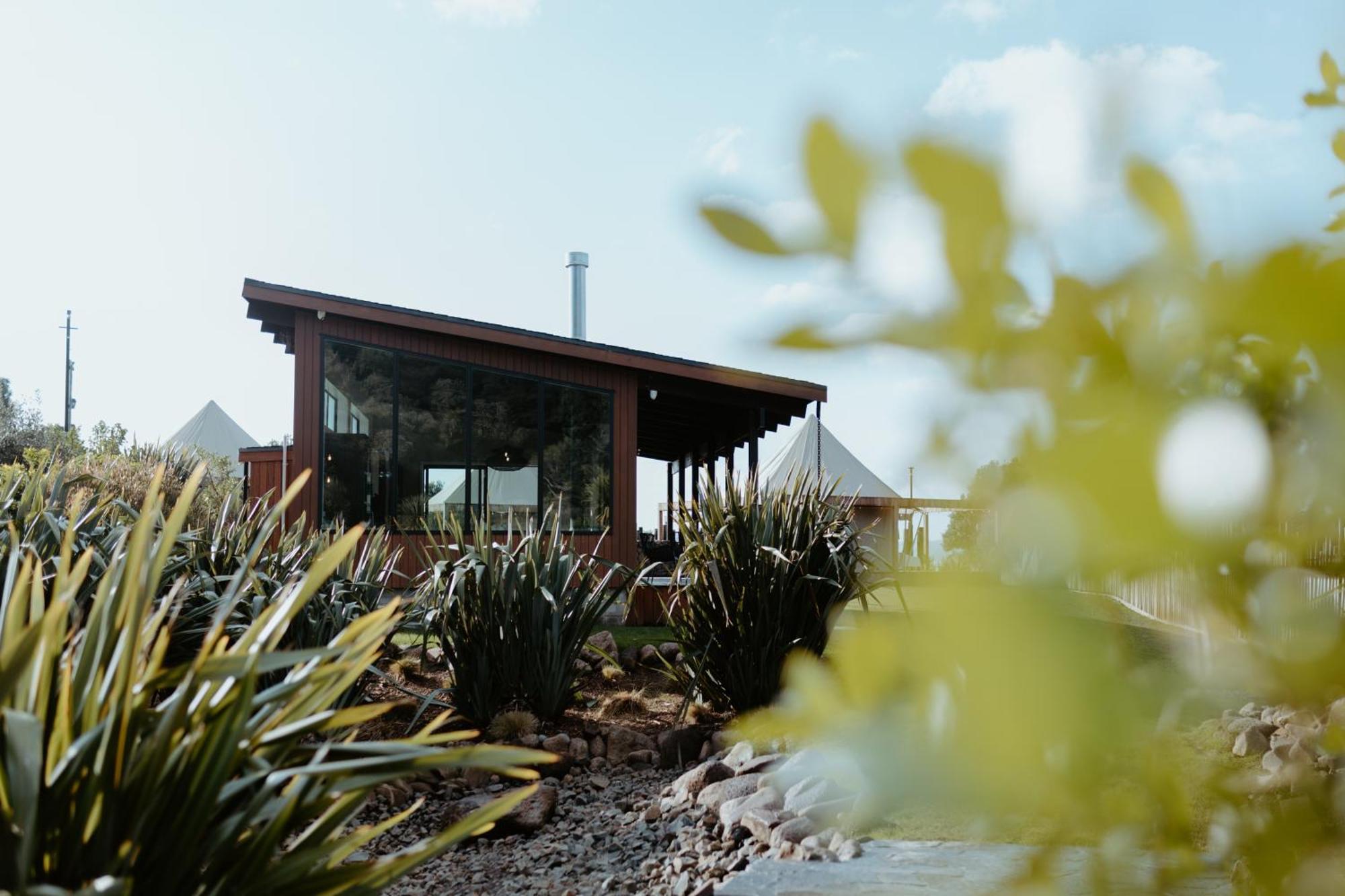 רגלאן Te Whaanga Retreat & Spa מראה חיצוני תמונה